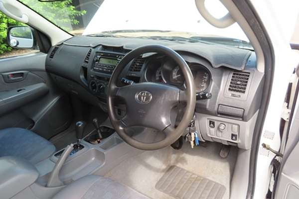 2006 Toyota Hilux SR KUN26R 4X4