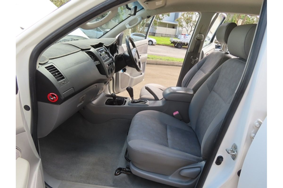 2006 Toyota Hilux SR KUN26R 4X4