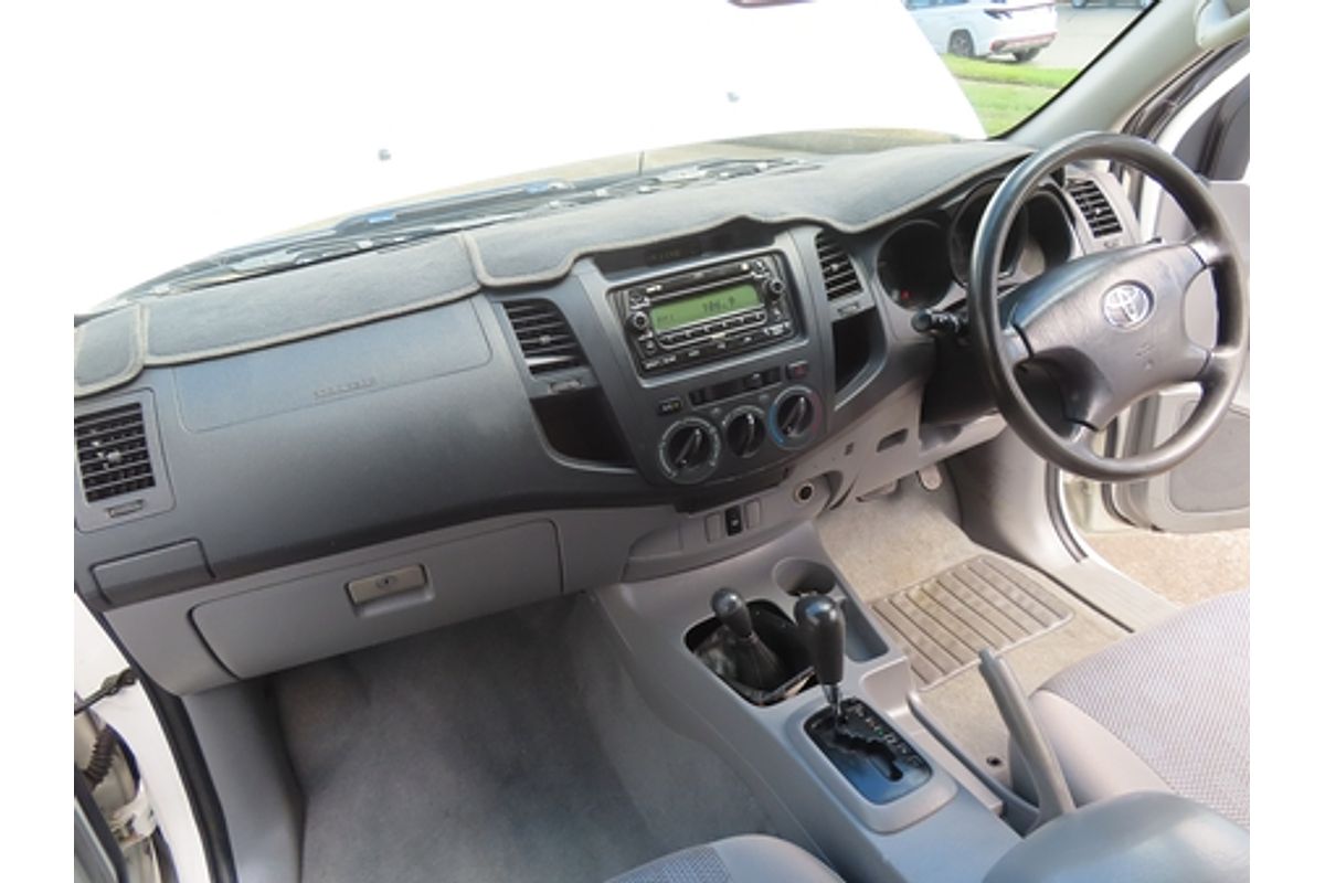 2006 Toyota Hilux SR KUN26R 4X4