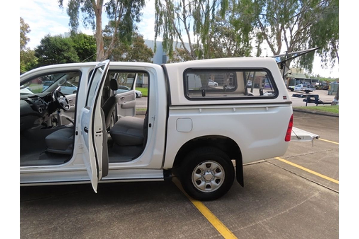 2006 Toyota Hilux SR KUN26R 4X4