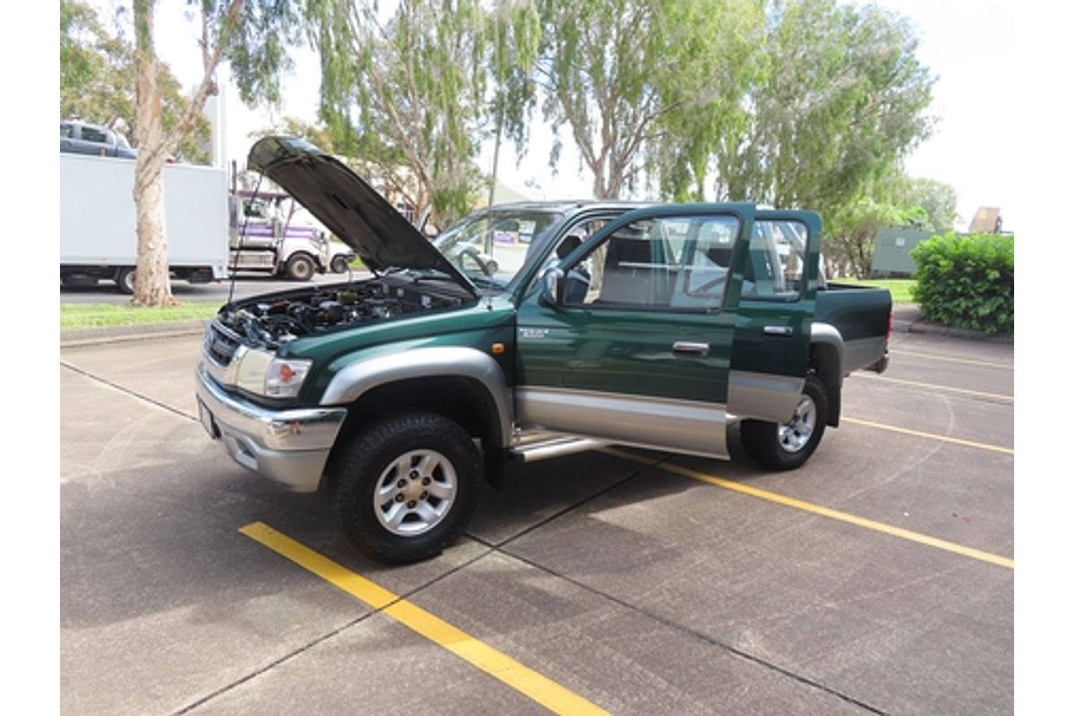 2005 Toyota Hilux SR5 KZN165R 4X4