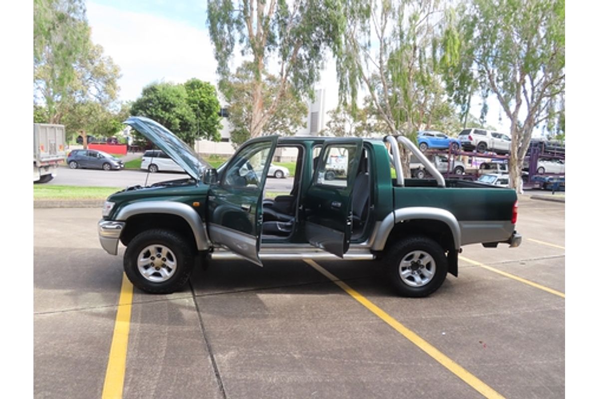 2005 Toyota Hilux SR5 KZN165R 4X4