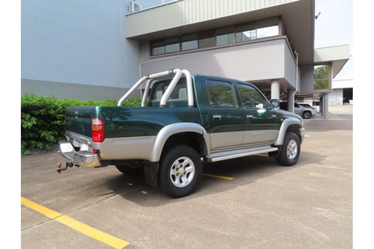 2005 Toyota Hilux SR5 KZN165R 4X4