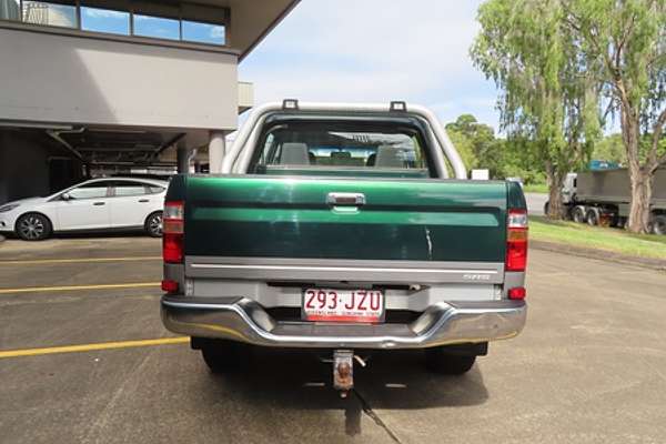 2005 Toyota Hilux SR5 KZN165R 4X4