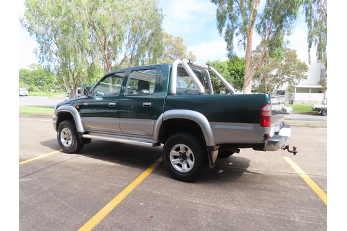2005 Toyota Hilux SR5 KZN165R 4X4