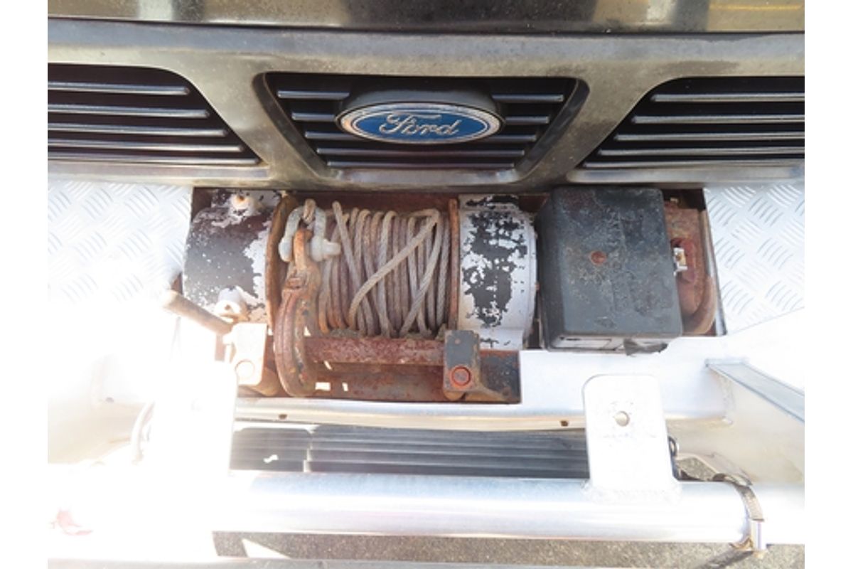 1992 Ford Maverick XL