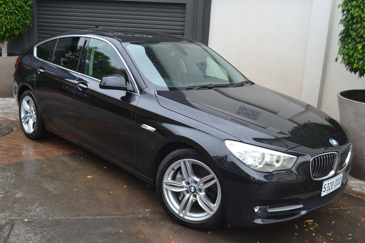 2012 BMW 5 Series 530d F07