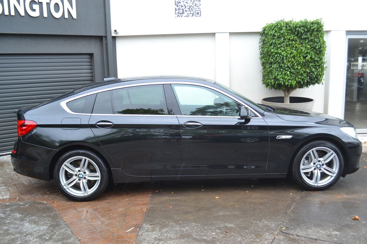 2012 BMW 5 Series 530d F07