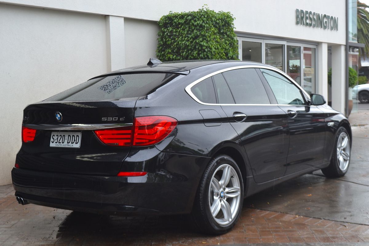 2012 BMW 5 Series 530d F07