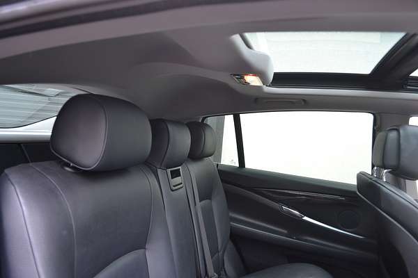 2012 BMW 5 Series 530d F07