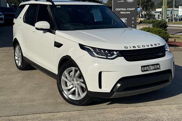 2019 Land Rover Discovery SD6 SE Series 5