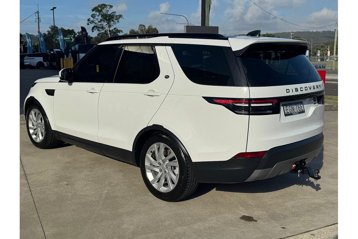 2019 Land Rover Discovery SD6 SE Series 5