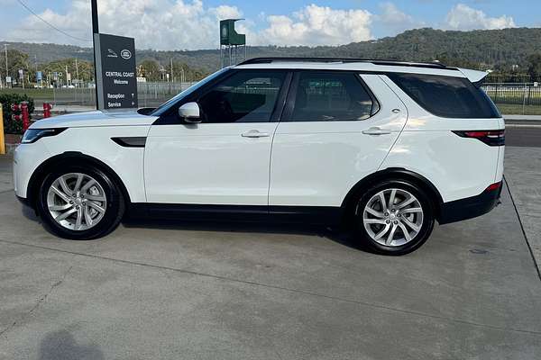 2019 Land Rover Discovery SD6 SE Series 5
