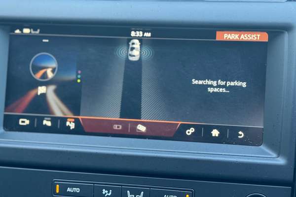 2019 Land Rover Discovery SD6 SE Series 5