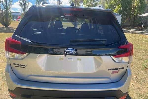 2025 Subaru Forester STI Sport S5