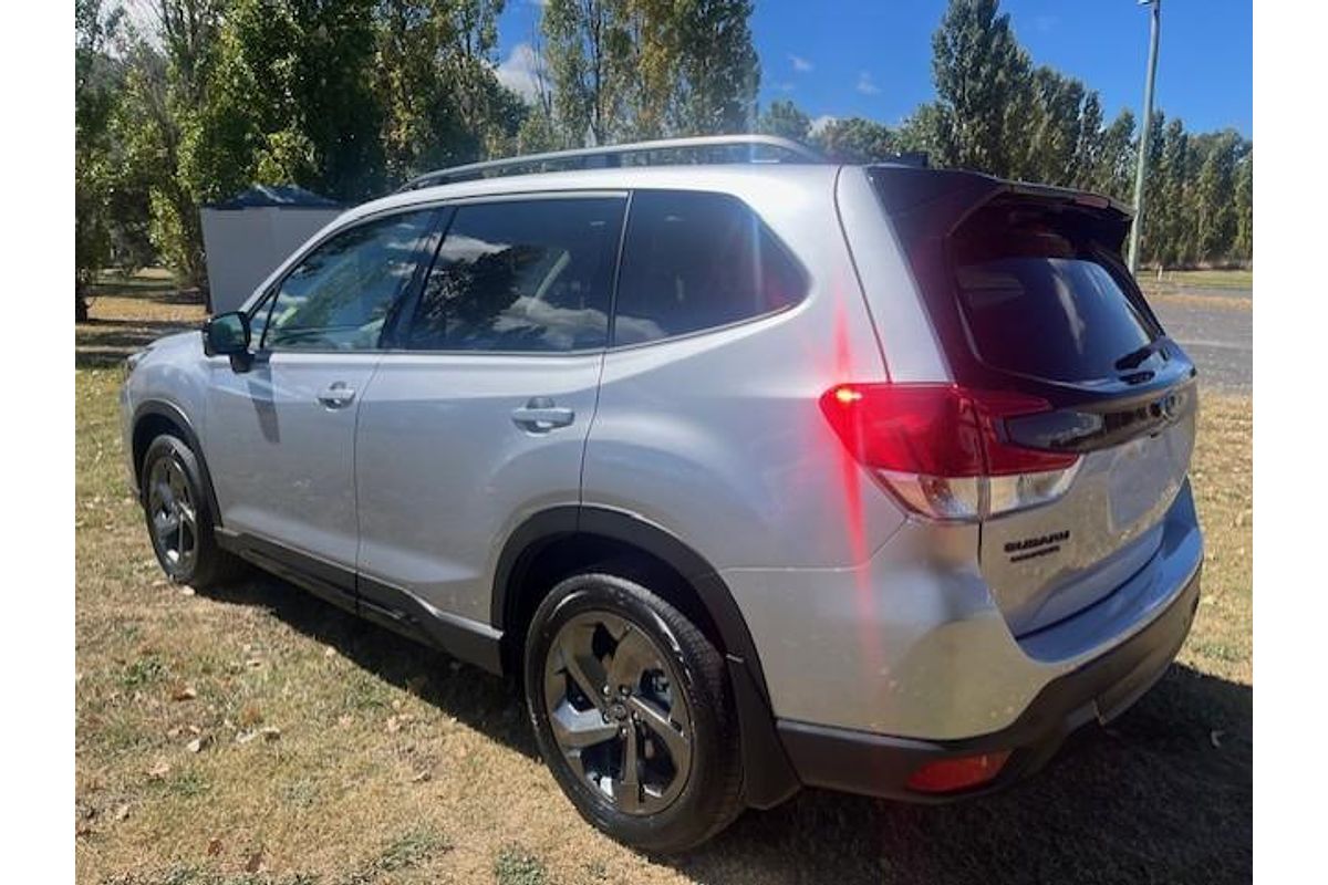 2025 Subaru Forester STI Sport S5