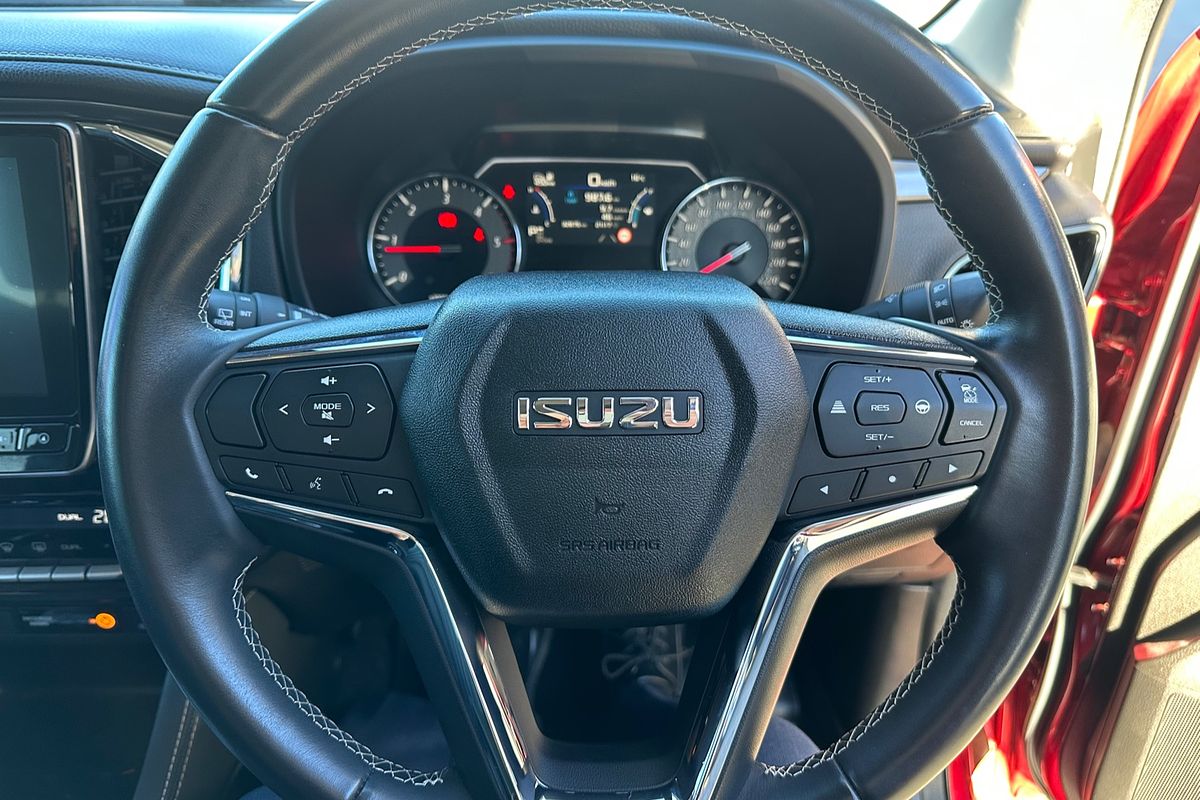 2022 Isuzu MU-X LS-T