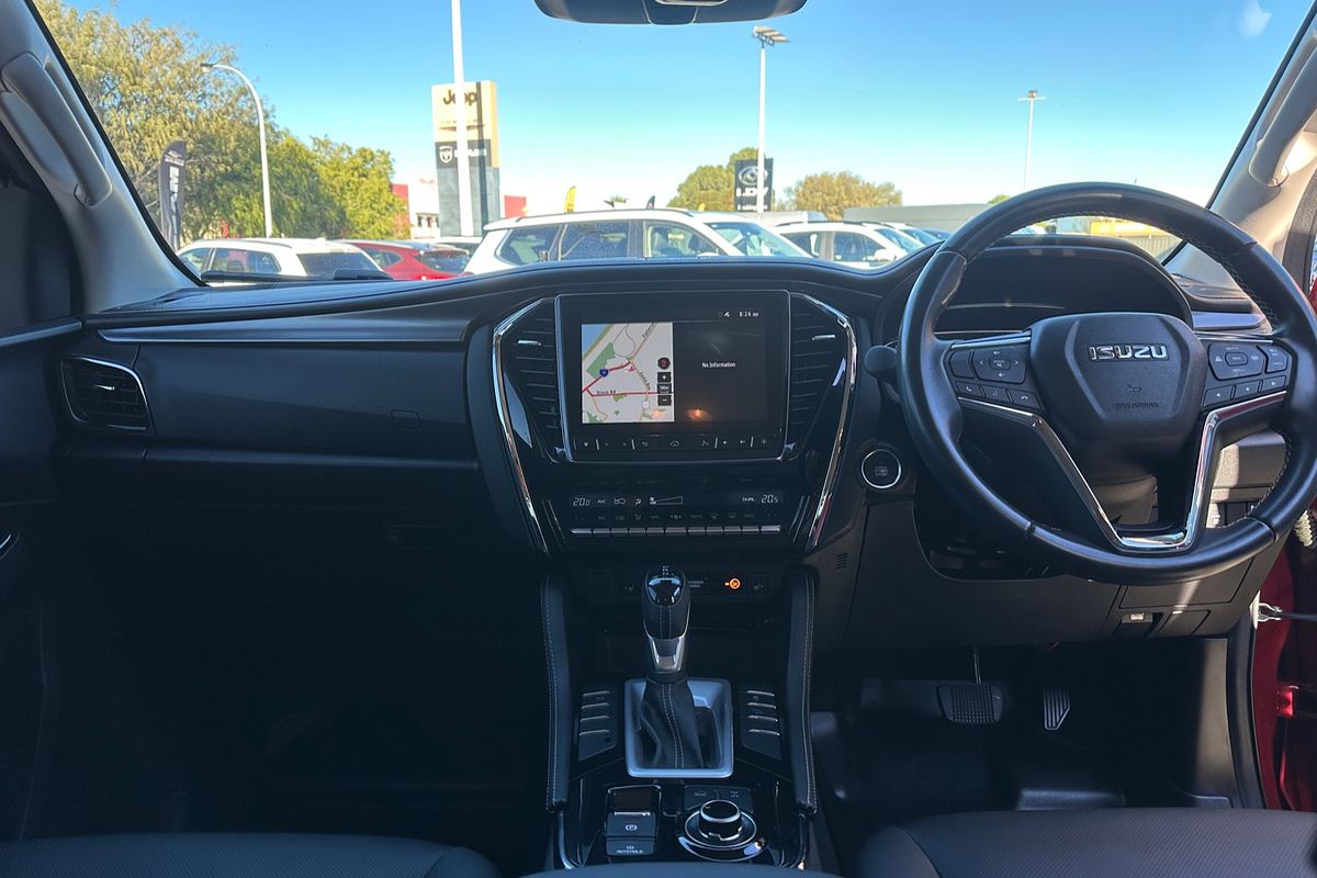 2022 Isuzu MU-X LS-T