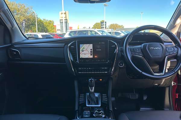 2022 Isuzu MU-X LS-T