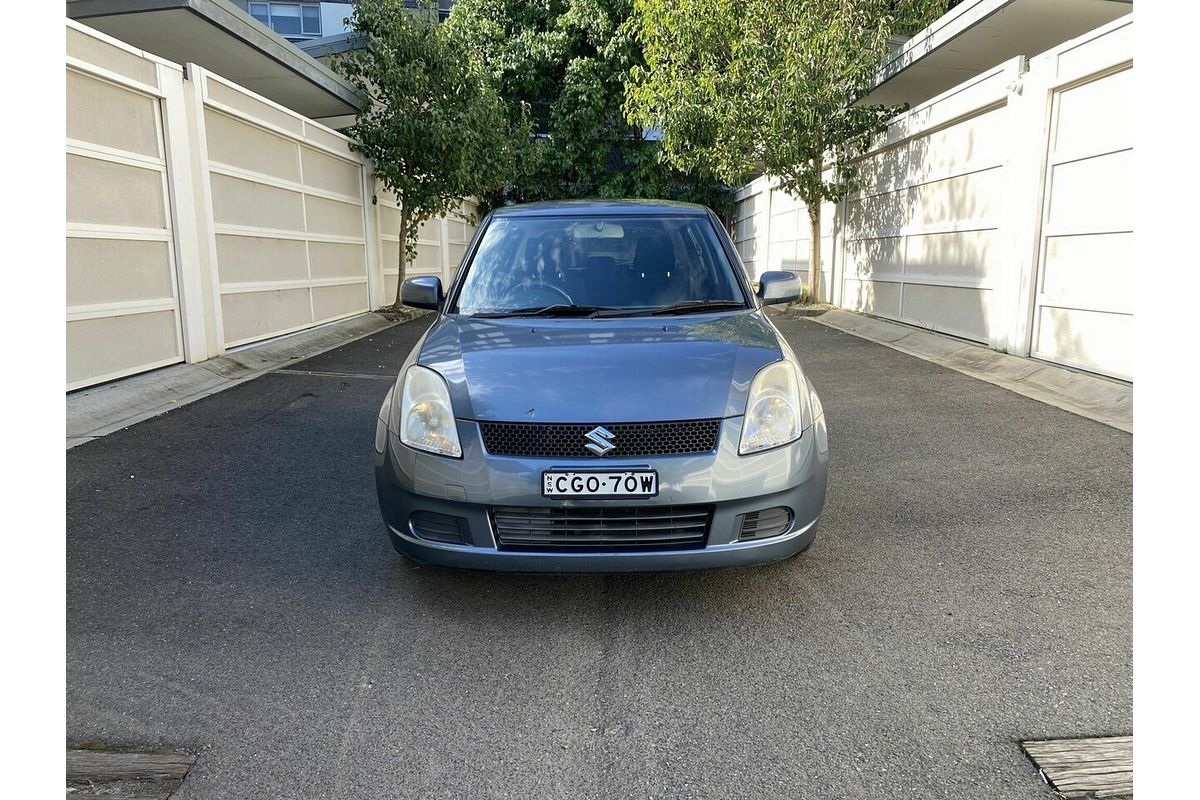 2005 Suzuki Swift S RS415