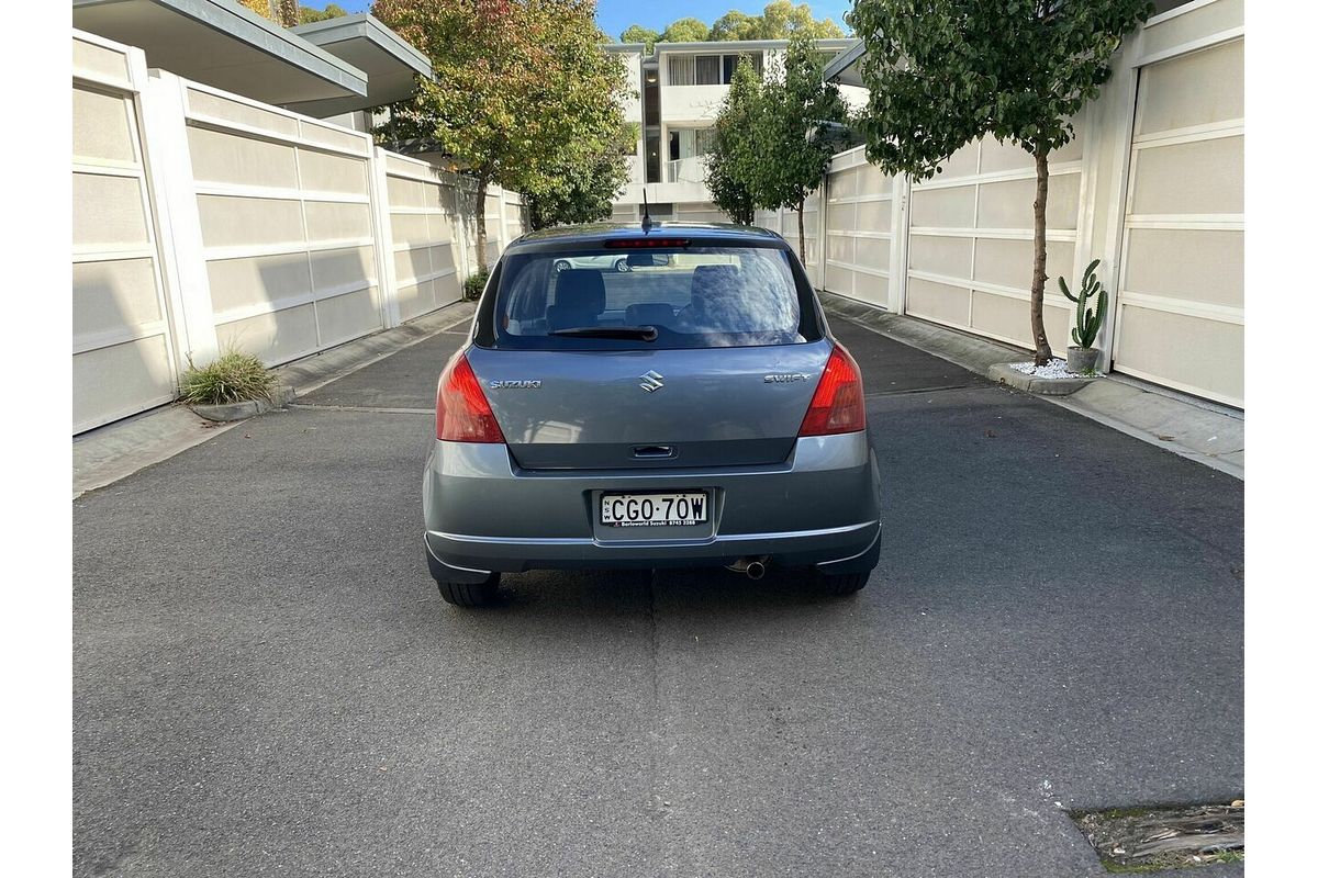 2005 Suzuki Swift S RS415