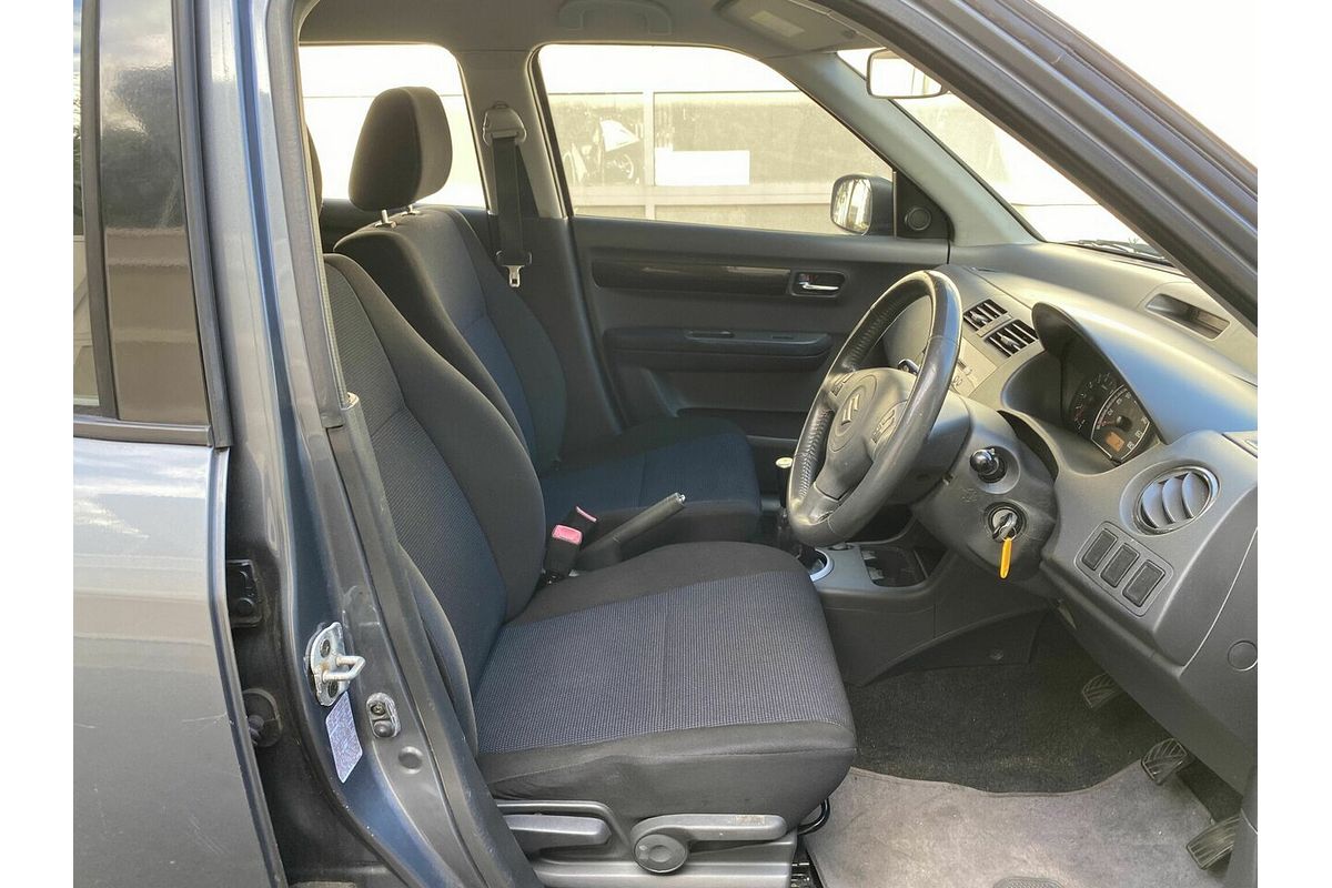 2005 Suzuki Swift S RS415