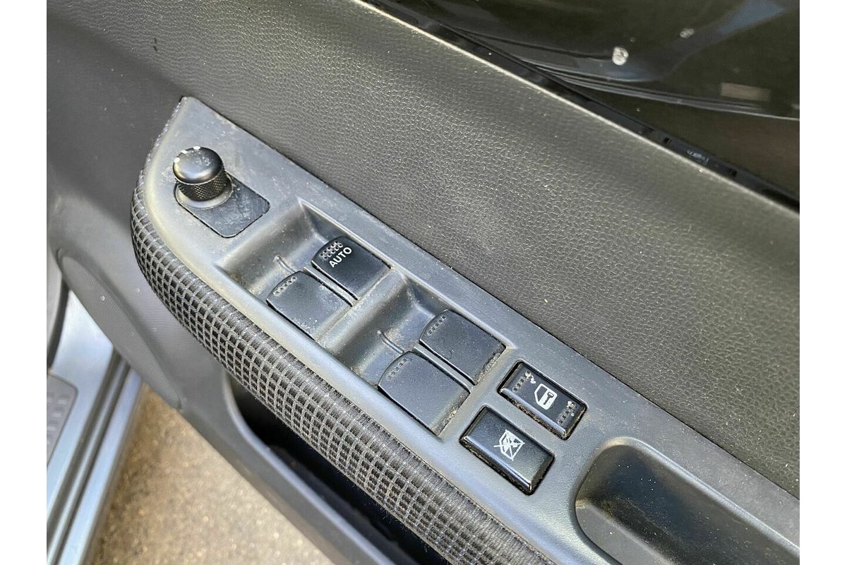 2005 Suzuki Swift S RS415