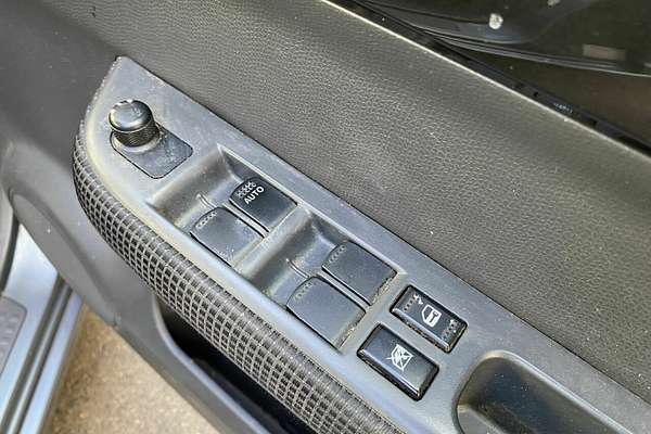2005 Suzuki Swift S RS415