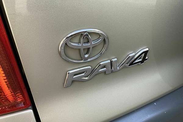 2003 Toyota RAV4 Cruiser ACA21R