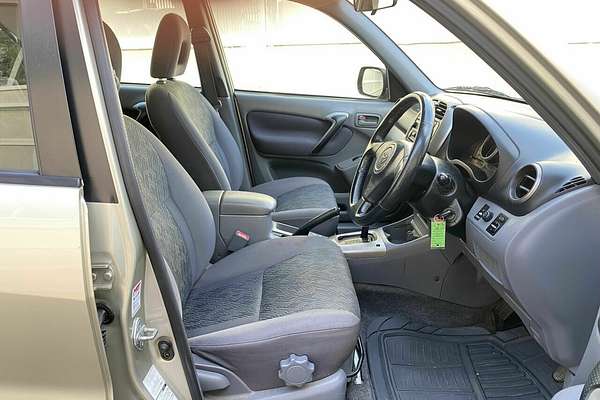 2003 Toyota RAV4 Cruiser ACA21R