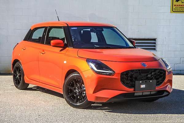 2025 Suzuki Swift Hybrid UZ