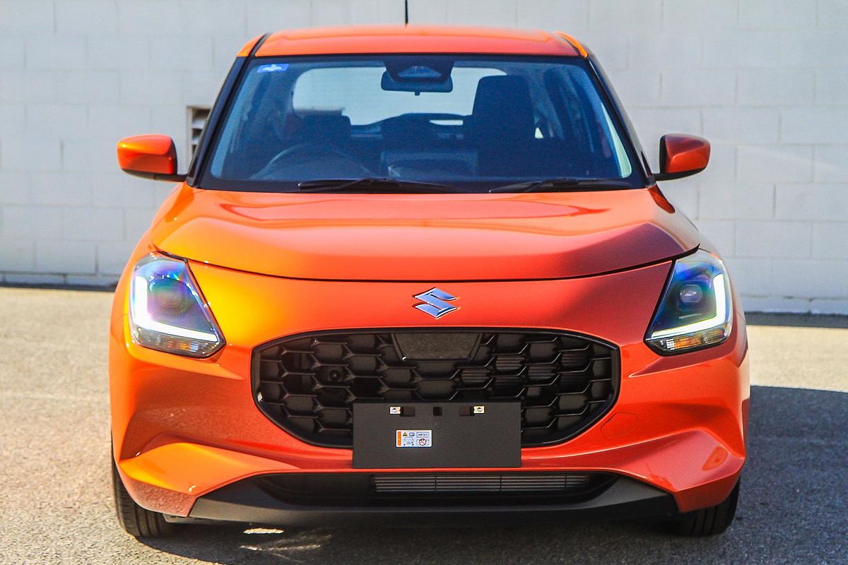 2025 Suzuki Swift Hybrid UZ