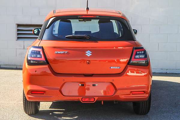 2025 Suzuki Swift Hybrid UZ