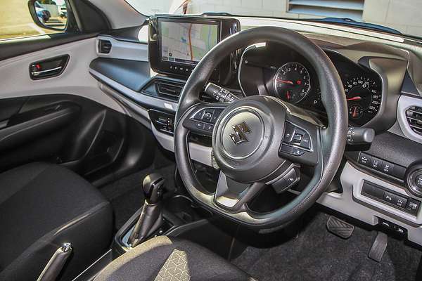2025 Suzuki Swift Hybrid UZ