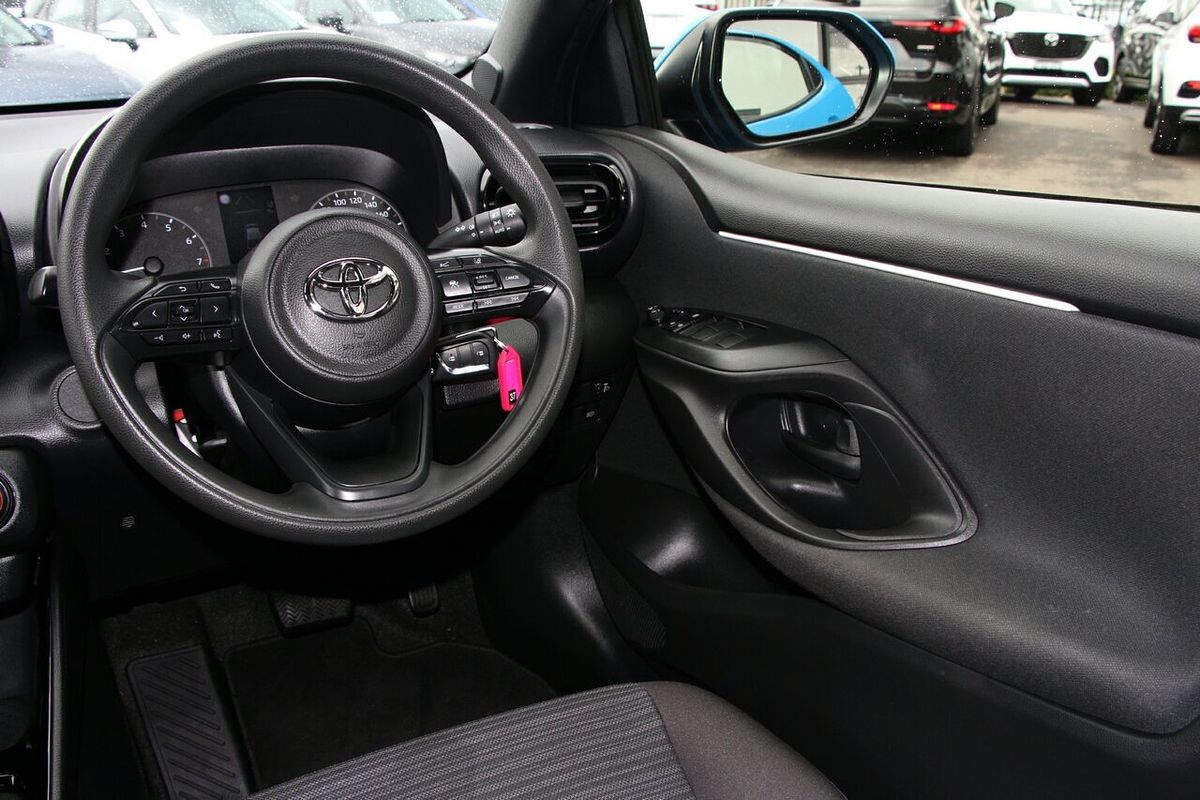 2022 Toyota Yaris Ascent Sport MXPA10R