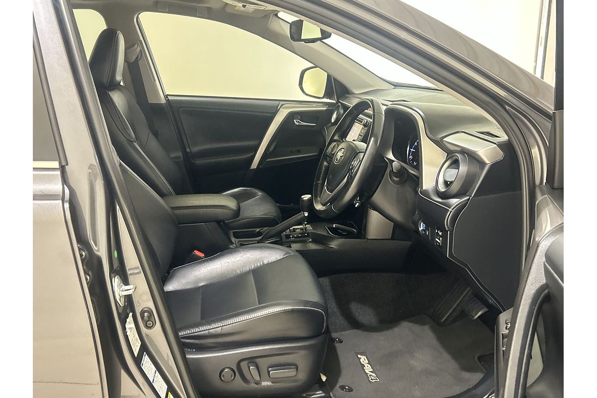 2017 Toyota RAV4 Cruiser ASA44R