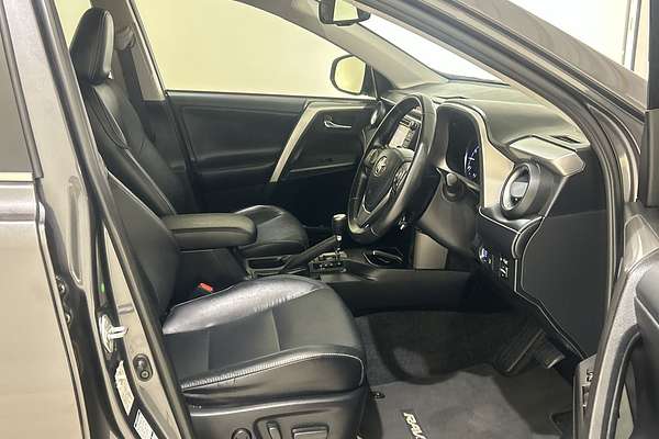 2017 Toyota RAV4 Cruiser ASA44R