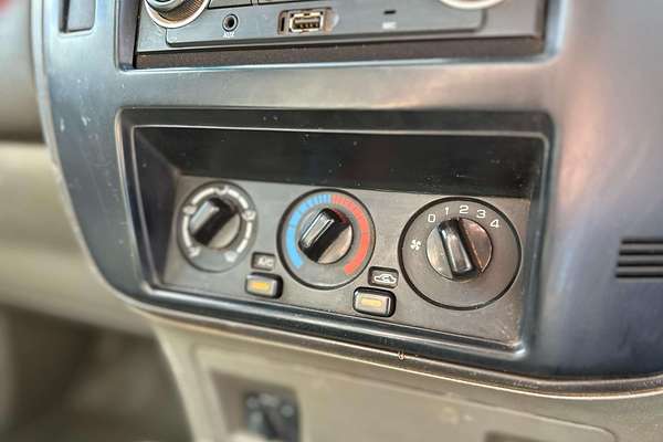 2015 Nissan Patrol DX Series 5 4X4