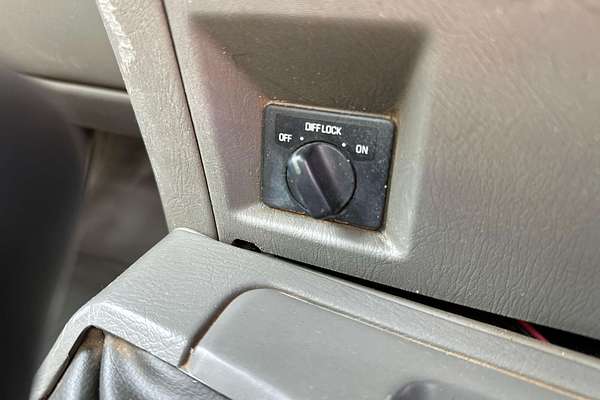 2015 Nissan Patrol DX Series 5 4X4