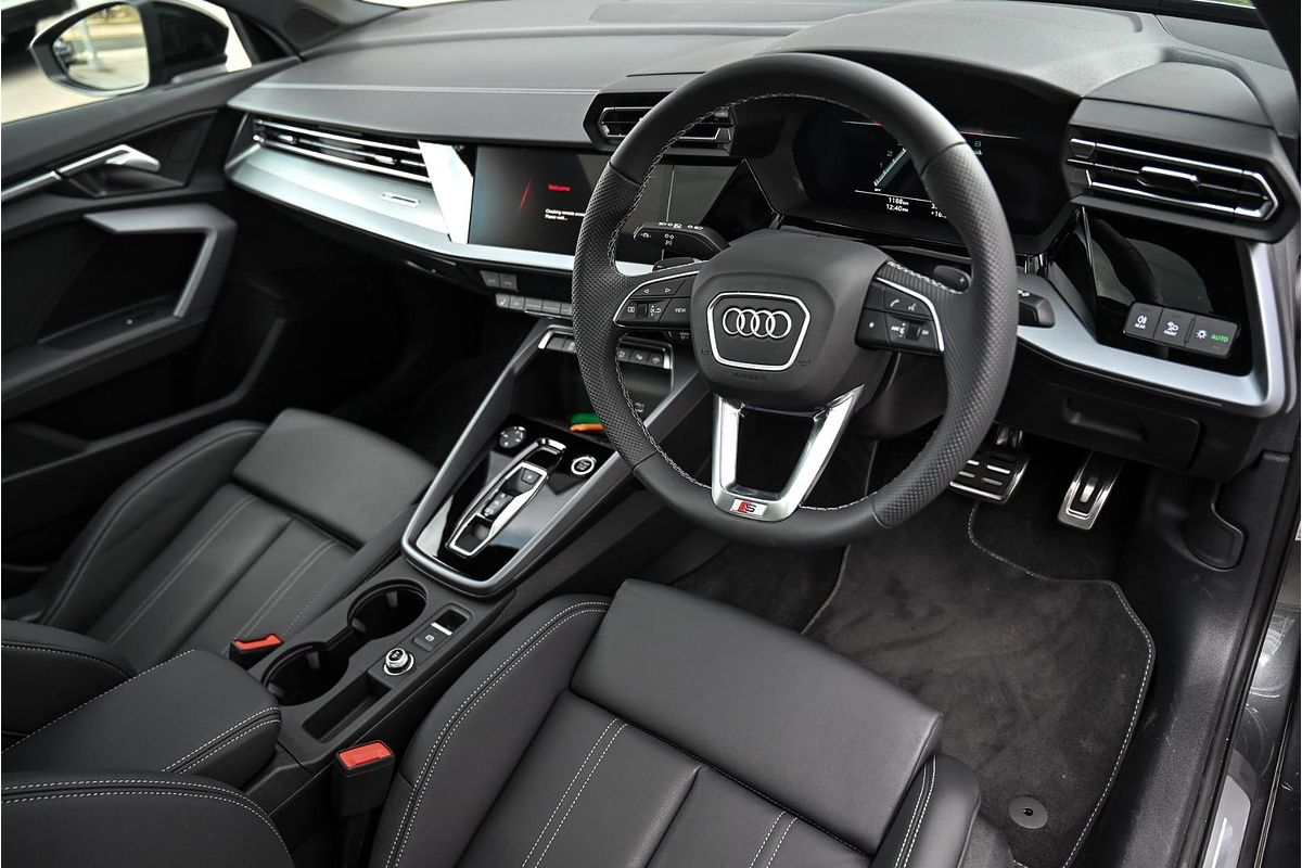 2025 Audi A3 35 TFSI S line GY