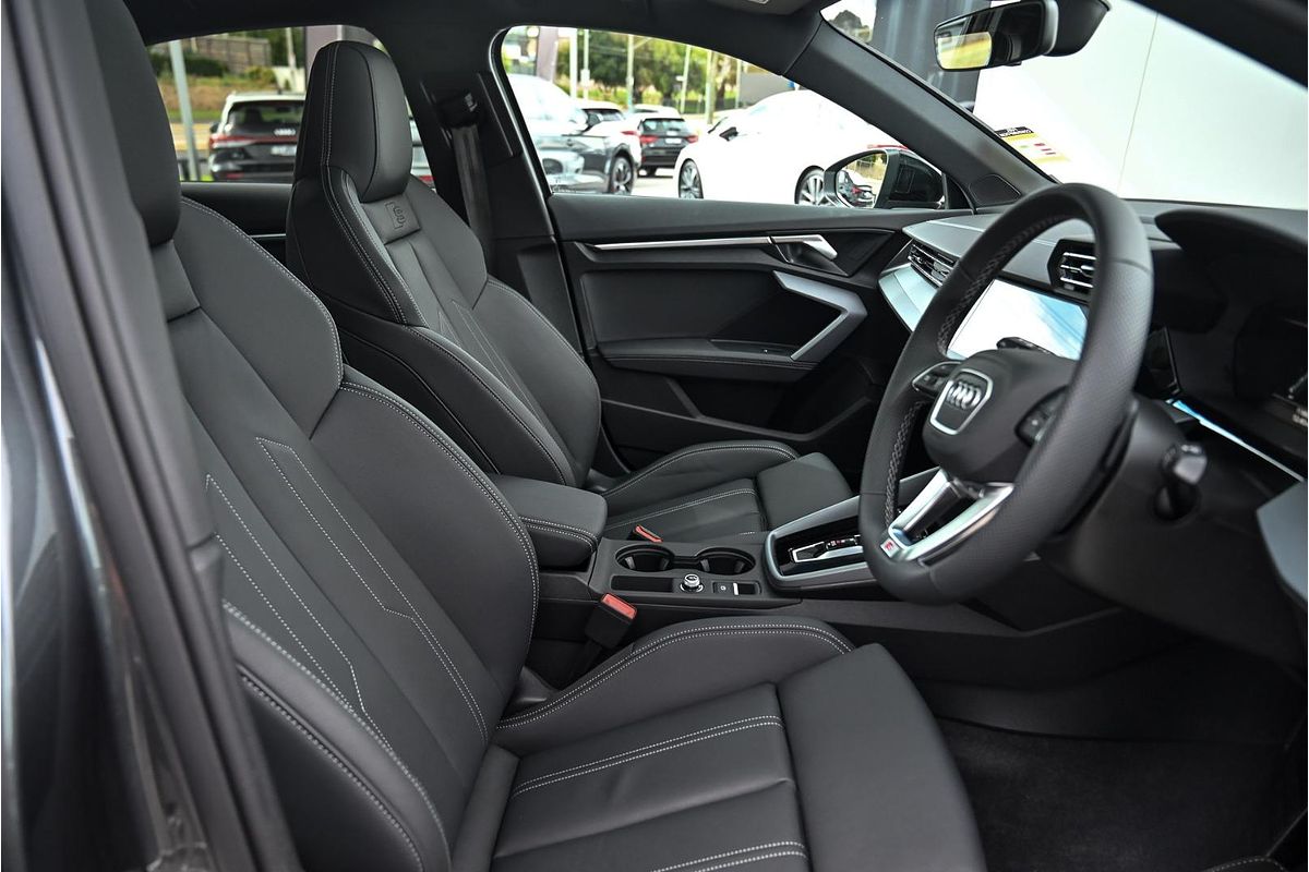 2025 Audi A3 35 TFSI S line GY