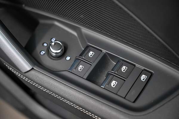 2025 Audi A3 35 TFSI S line GY