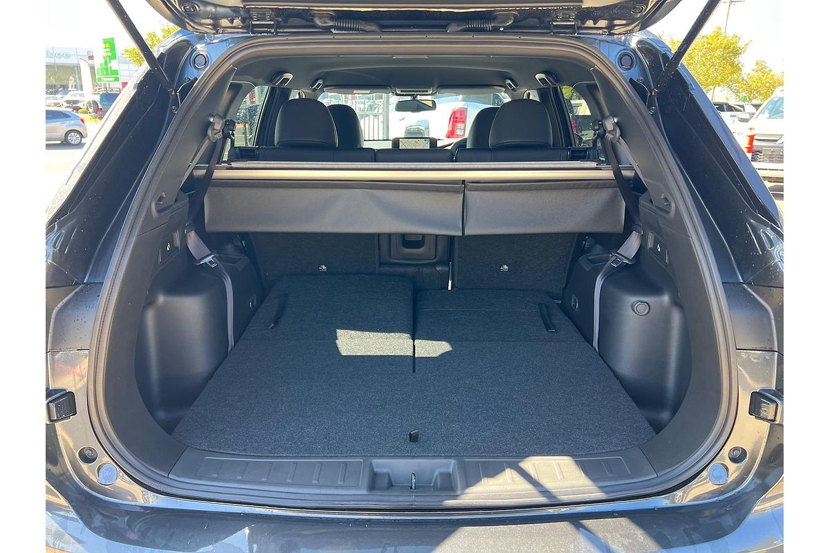 2024 Mitsubishi Outlander Black Edition ZM