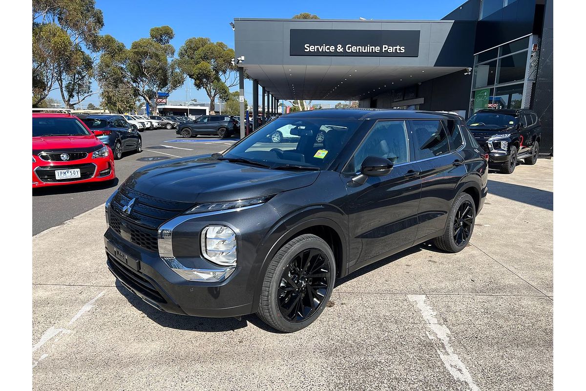 2024 Mitsubishi Outlander Black Edition ZM