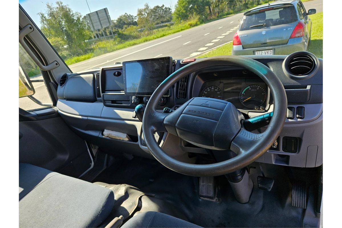 2012 Fuso Canter 515 4x2