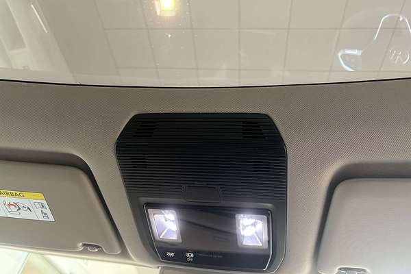 2024 Volkswagen Multivan TDI360 Life T7 SWB