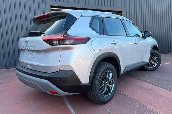 2024 Nissan X-TRAIL ST T33