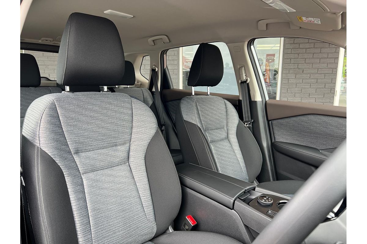 2024 Nissan X-TRAIL ST T33
