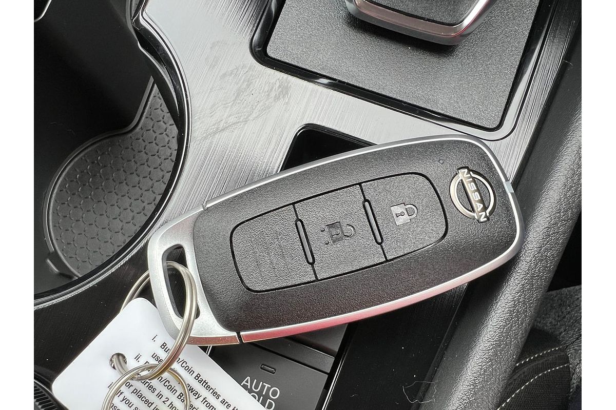2024 Nissan X-TRAIL ST T33