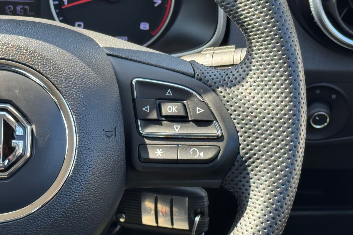 2022 MG ZS Excite AZS1